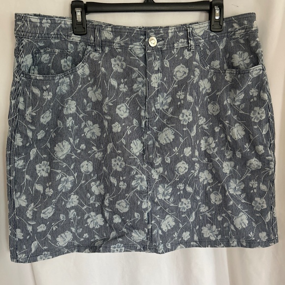 Christopher & Banks Pants - Skort